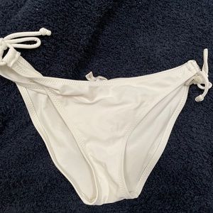 American Eagle Aerie bikini bottoms off white